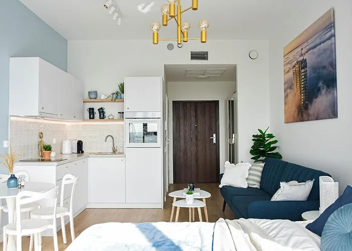 Heaven Hanza Tower 17th Floor Apartment