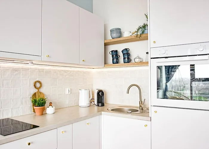 Апартаменти Heaven Hanza Tower 17th Floor